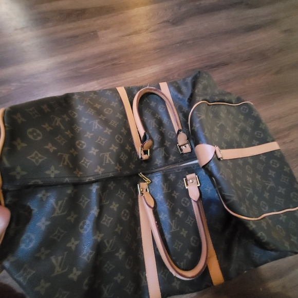 SOLD Louis Vuitton Monogram Keepall Bandouliere 60 Duffel Carry-on - Picture 7 of 12